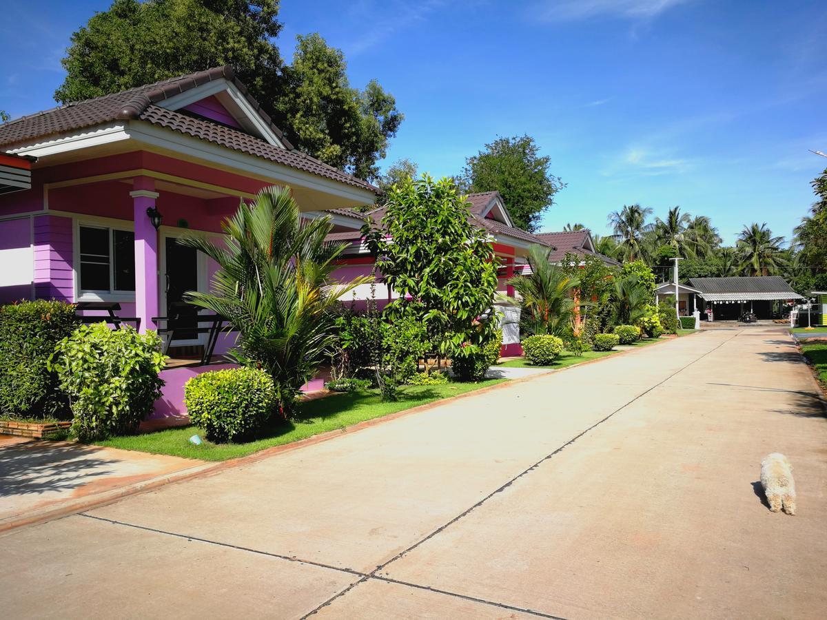 Aranya Resort Chumphon Buitenkant foto